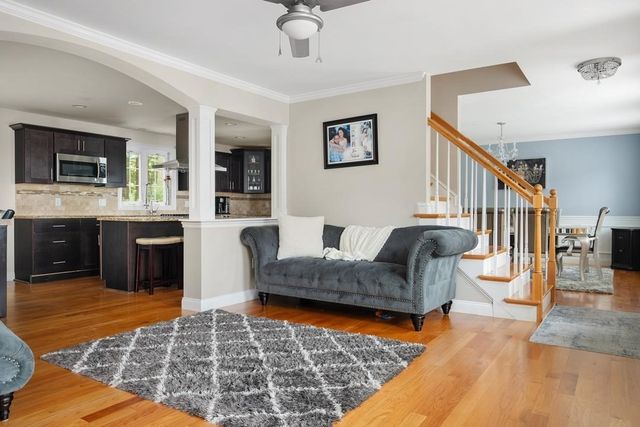 17 Clover Ct., Cumberland, RI 02864