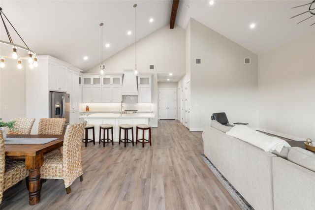 3160 Lakeview DR, Canyon Lake, TX 78133