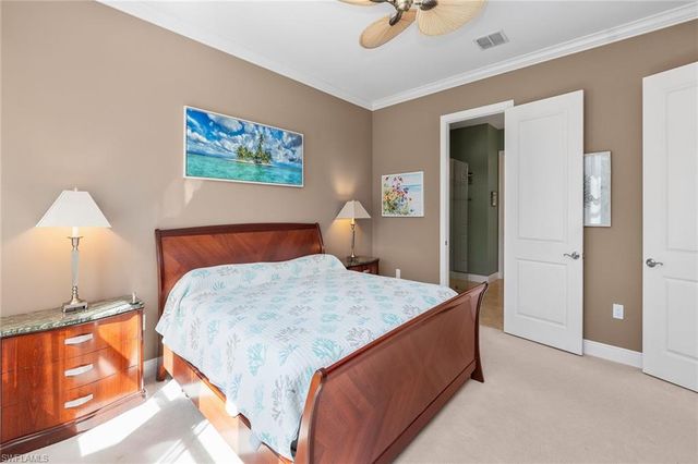 1286 Manado DR, Naples, FL 34113