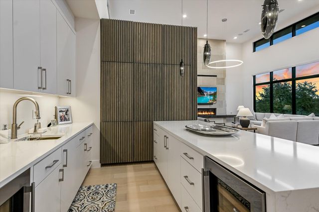 6509 Madrone Tree LN, Austin, TX 78738