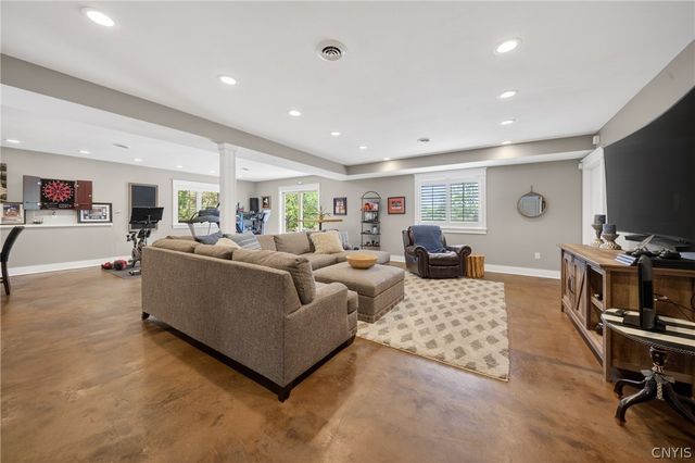 4244 Trout Lily Lane, Pompey, NY 13104