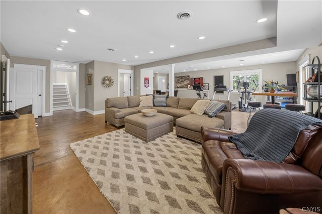 4244 Trout Lily Lane, Pompey, NY 13104