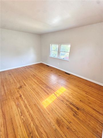 1974 South Idaho Street, Allentown City, PA 18103