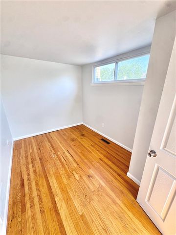 1974 South Idaho Street, Allentown City, PA 18103