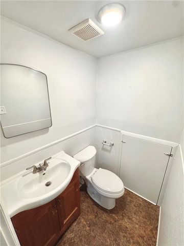 1974 South Idaho Street, Allentown City, PA 18103