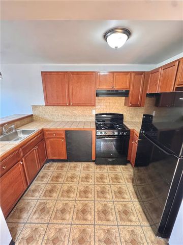 1974 South Idaho Street, Allentown City, PA 18103