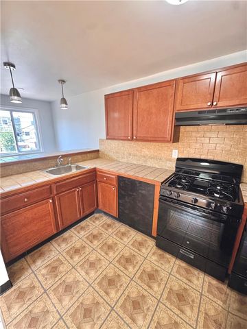 1974 South Idaho Street, Allentown City, PA 18103