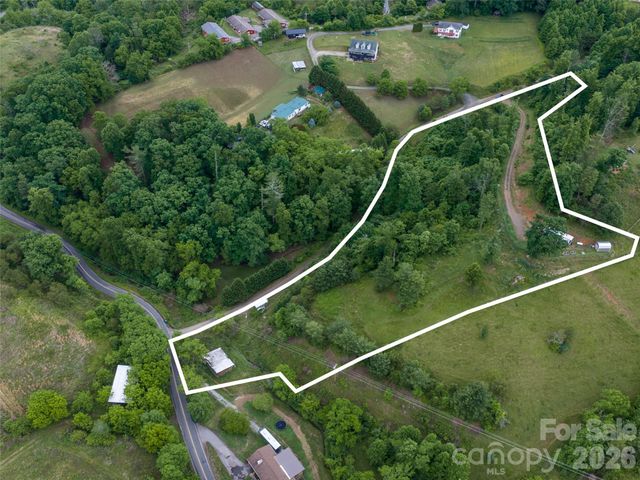 21 Joy Hughes Lane, Leicester, NC 28748