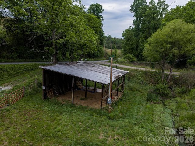 21 Joy Hughes Lane, Leicester, NC 28748