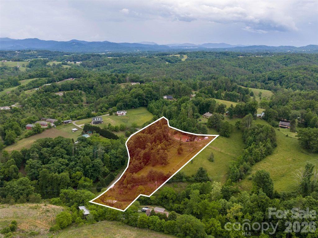 21 Joy Hughes Lane, Leicester, NC 28748