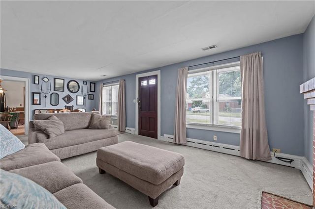 1721 Chesapeake DR, Chesapeake, VA 23324