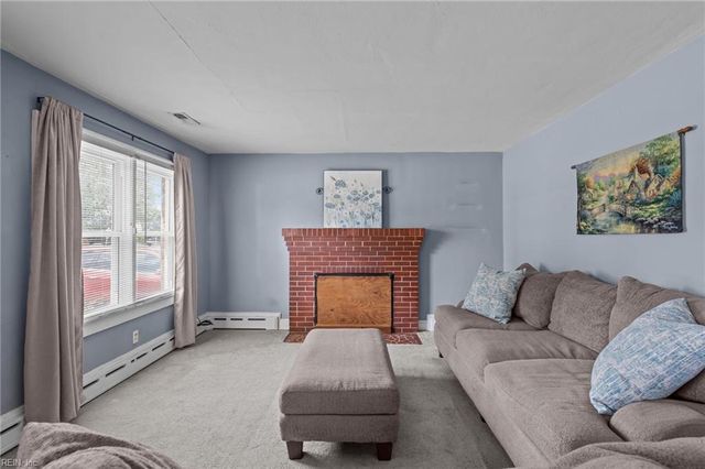 1721 Chesapeake DR, Chesapeake, VA 23324