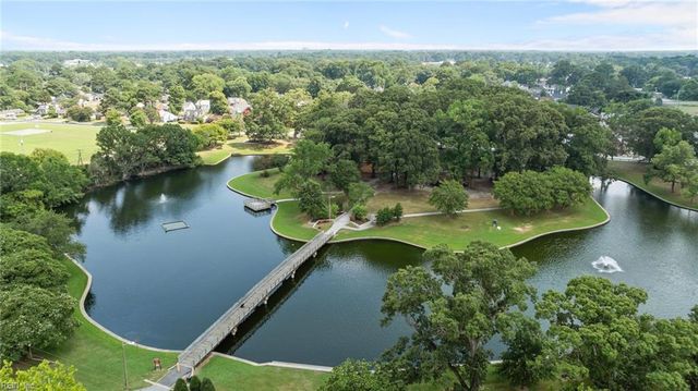 1721 Chesapeake DR, Chesapeake, VA 23324