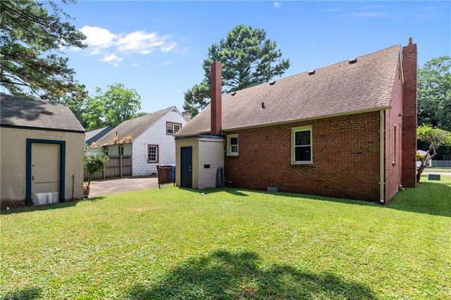 1721 Chesapeake DR, Chesapeake, VA 23324