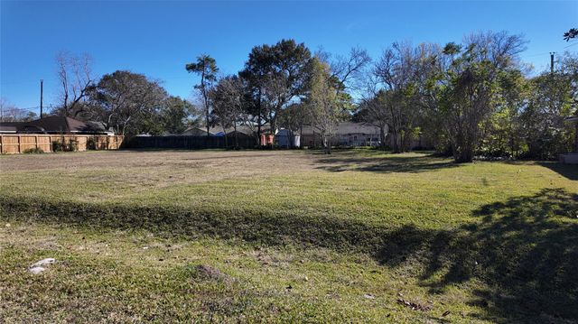 3410 Trelawney Drive, Pearland, TX 77581