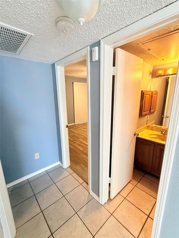 3402 Country Club Drive W 154, Irving, TX 75038