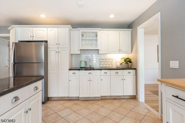 29 Bradford Ave, West Orange Twp., NJ 07052