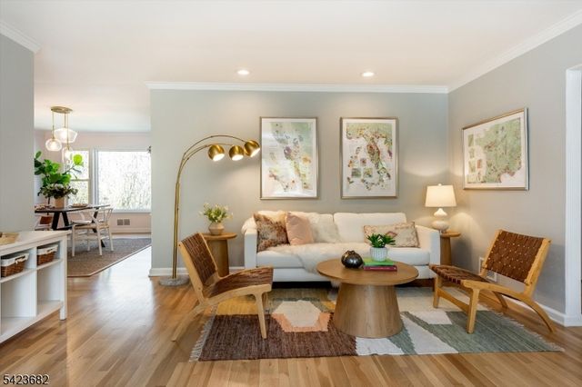 29 Bradford Ave, West Orange Twp., NJ 07052