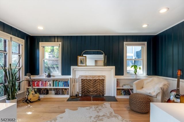 29 Bradford Ave, West Orange Twp., NJ 07052