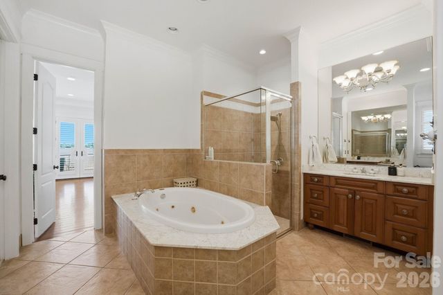 3900 Channel Pointe Lane, Denver, NC 28037