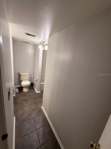 4209 WINDING MOSS TRAIL 201, Tampa, FL 33613