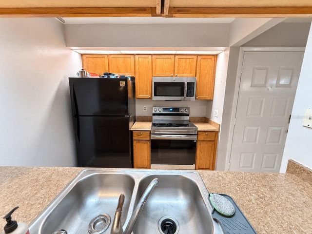 4209 WINDING MOSS TRAIL 201, Tampa, FL 33613