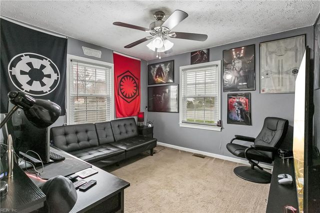 125 Patrician DR, Hampton, VA 23666