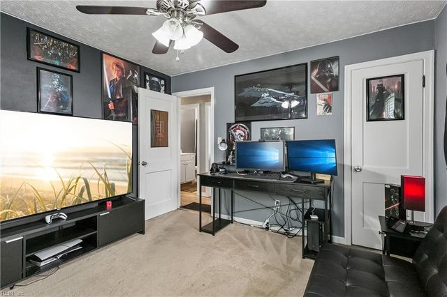 125 Patrician DR, Hampton, VA 23666