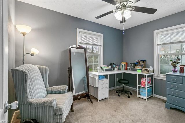 125 Patrician DR, Hampton, VA 23666