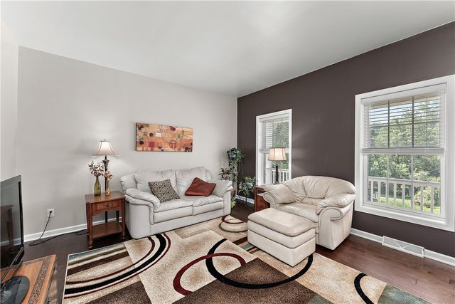 3013 Chessman St, Hampton, PA 15101