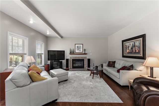 3013 Chessman St, Hampton, PA 15101