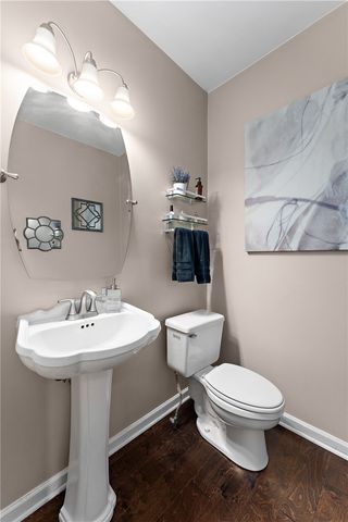 3013 Chessman St, Hampton, PA 15101