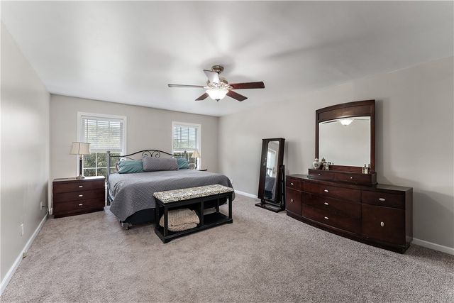 3013 Chessman St, Hampton, PA 15101