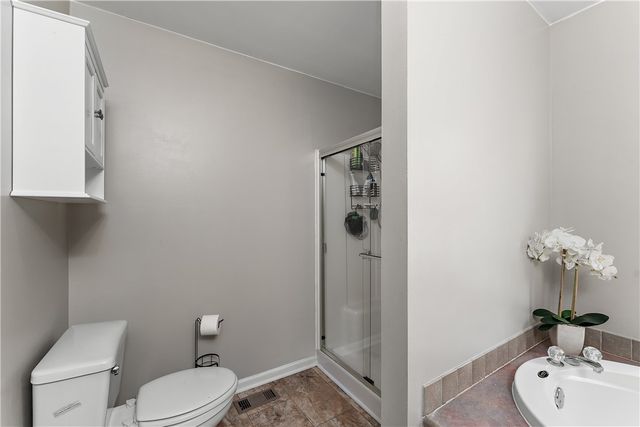 3013 Chessman St, Hampton, PA 15101