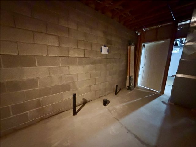 3013 Chessman St, Hampton, PA 15101