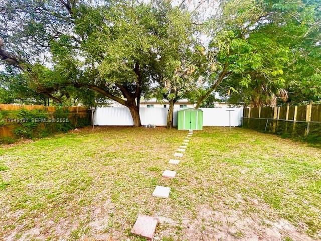 832 NW 16th Ter, Fort Lauderdale, FL 33311