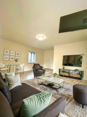 832 NW 16th Ter, Fort Lauderdale, FL 33311