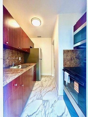 832 NW 16th Ter, Fort Lauderdale, FL 33311