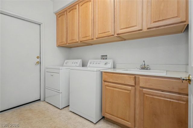 8753 Reef Island Court, Las Vegas, NV 89147