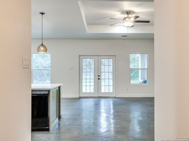 656 FAWN DR, Spring Branch, TX 78070