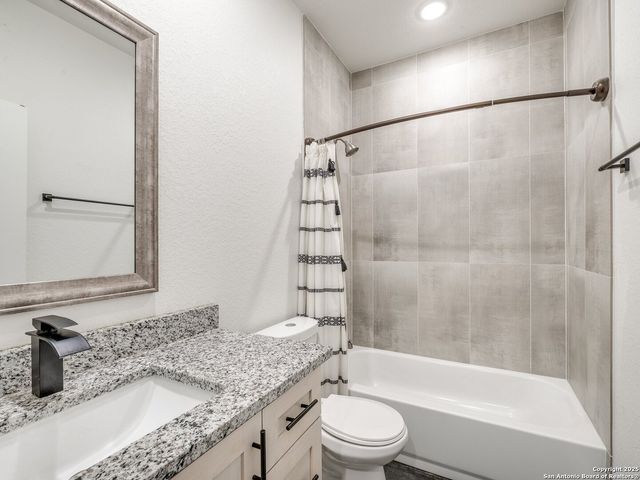 656 FAWN DR, Spring Branch, TX 78070