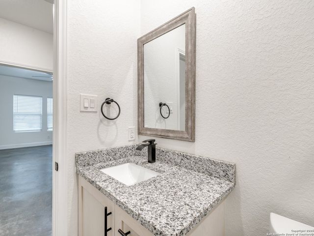 656 FAWN DR, Spring Branch, TX 78070