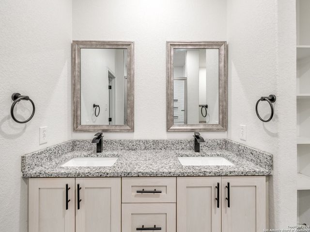 656 FAWN DR, Spring Branch, TX 78070