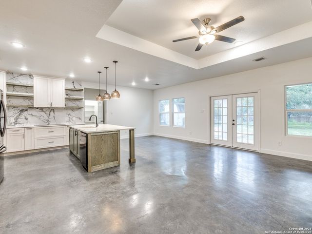 656 FAWN DR, Spring Branch, TX 78070