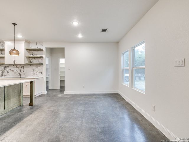 656 FAWN DR, Spring Branch, TX 78070