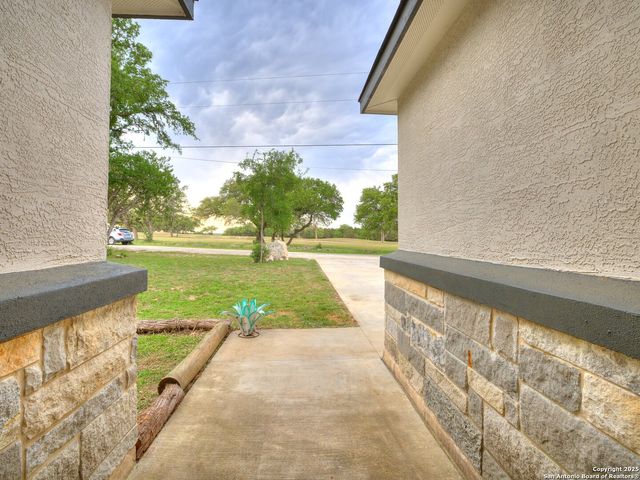 656 FAWN DR, Spring Branch, TX 78070