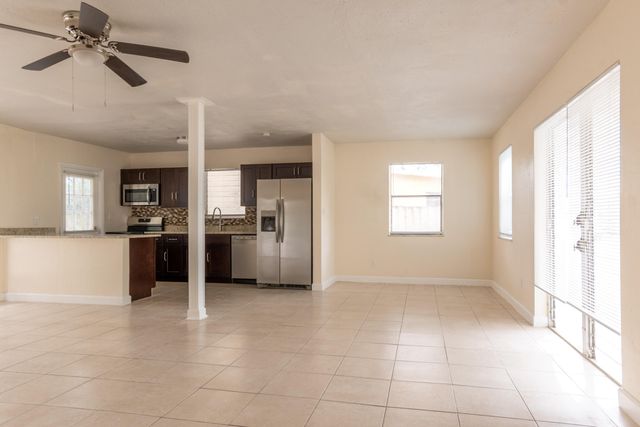 170 SE Serenata Court, Port St. Lucie, Port St Lucie, FL 34983