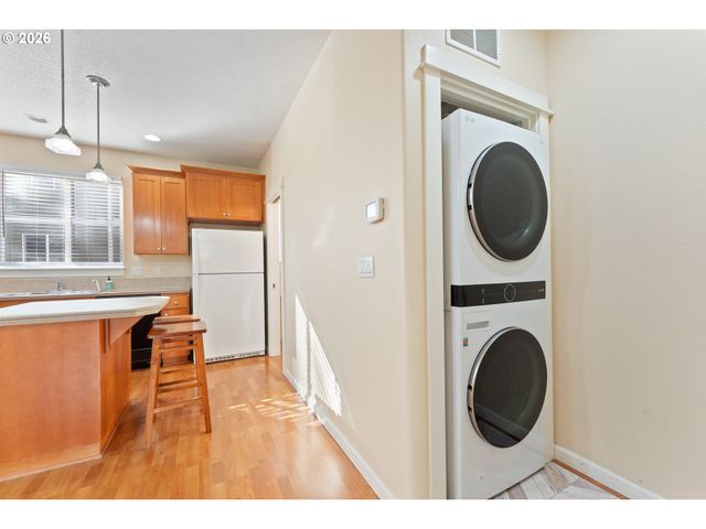 16056 Sw GAGE Ln, Beaverton, OR 97006
