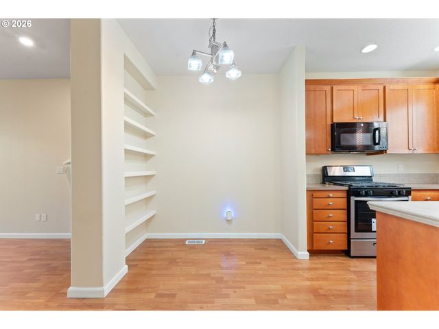 16056 Sw GAGE Ln, Beaverton, OR 97006
