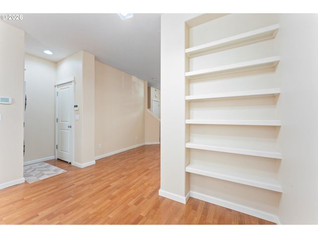16056 Sw GAGE Ln, Beaverton, OR 97006